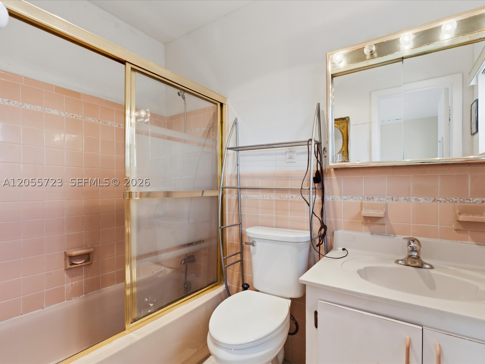 16621 SW 102nd Ave, Miami FL 33157