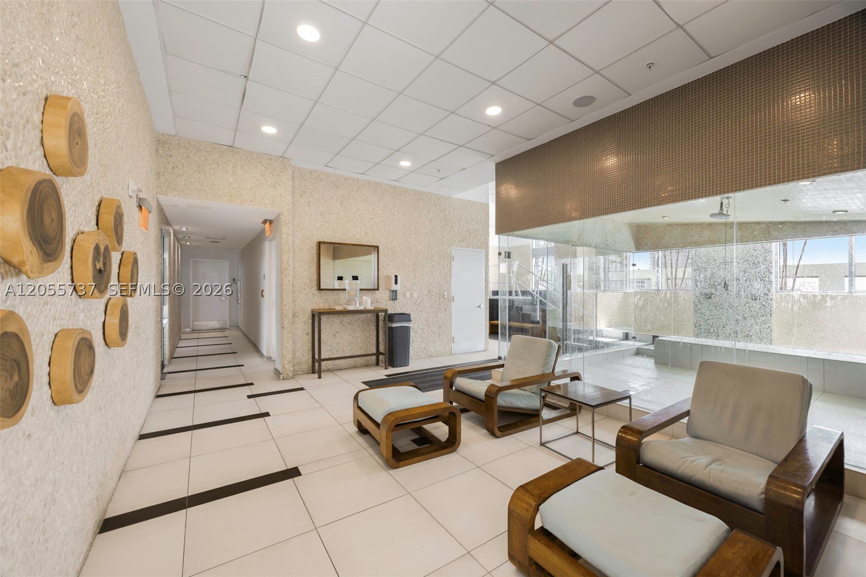 92 SW 3rd St #3901, Miami FL 33130