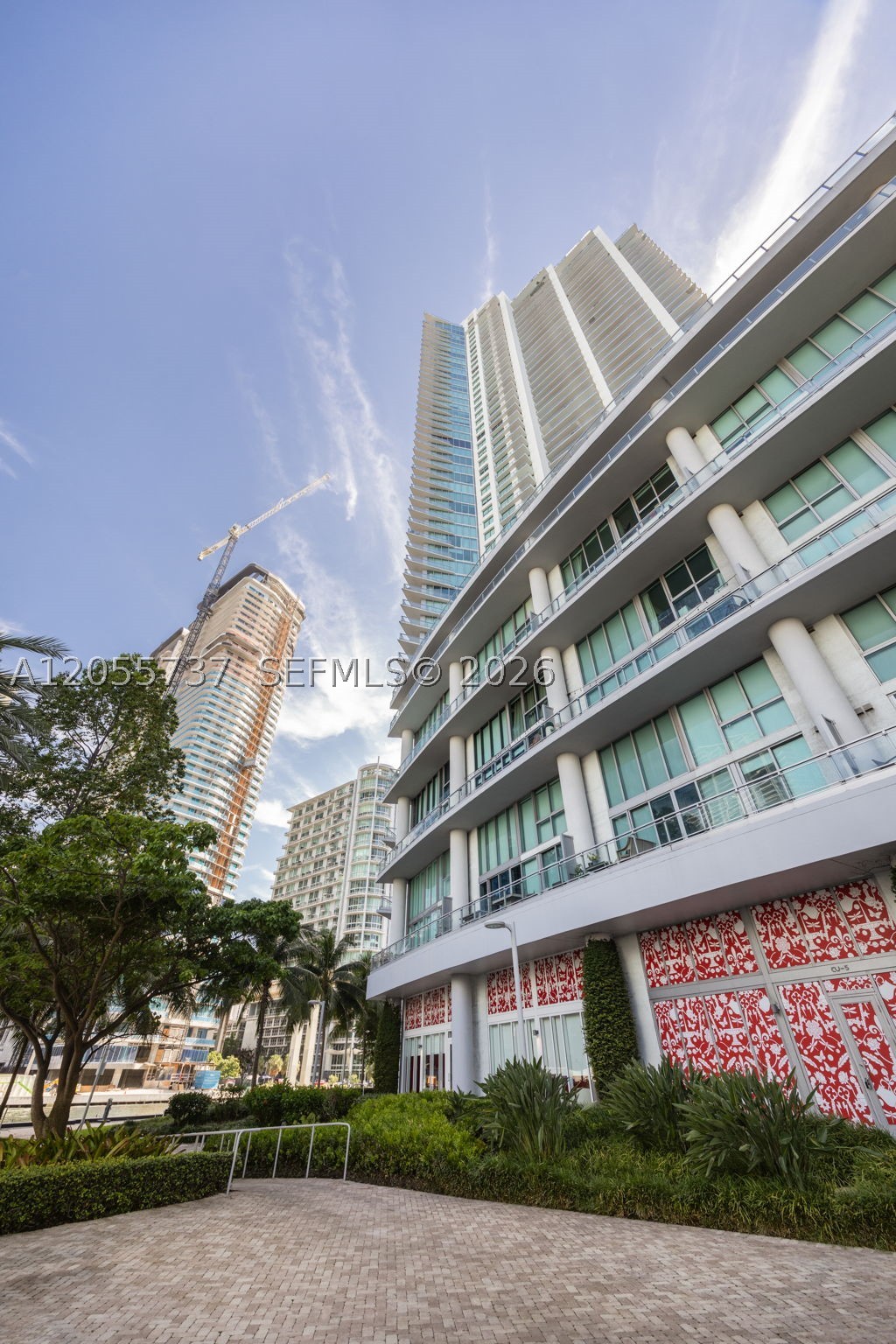 92 SW 3rd St #3901, Miami FL 33130
