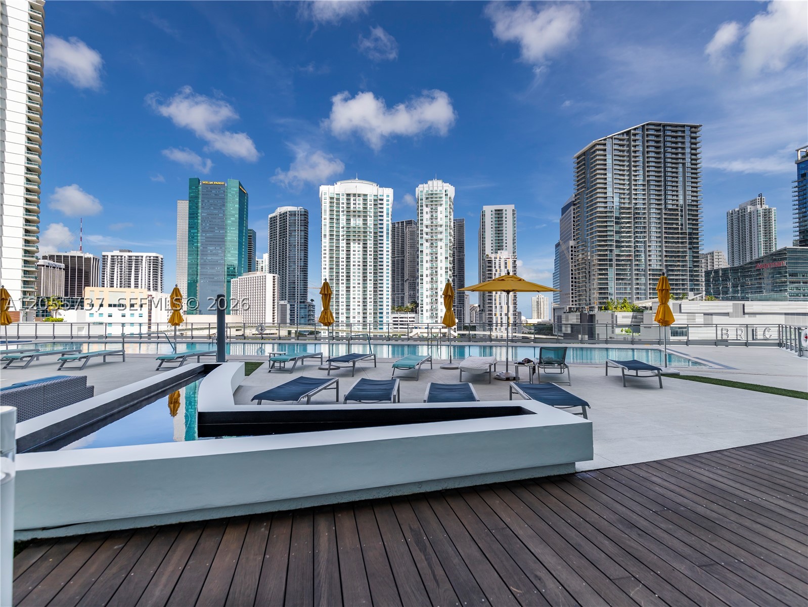 92 SW 3rd St #3901, Miami FL 33130
