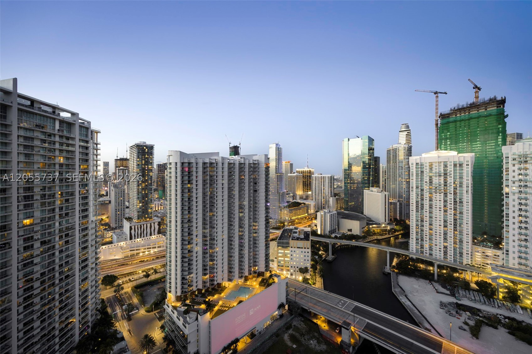 92 SW 3rd St #3901, Miami FL 33130