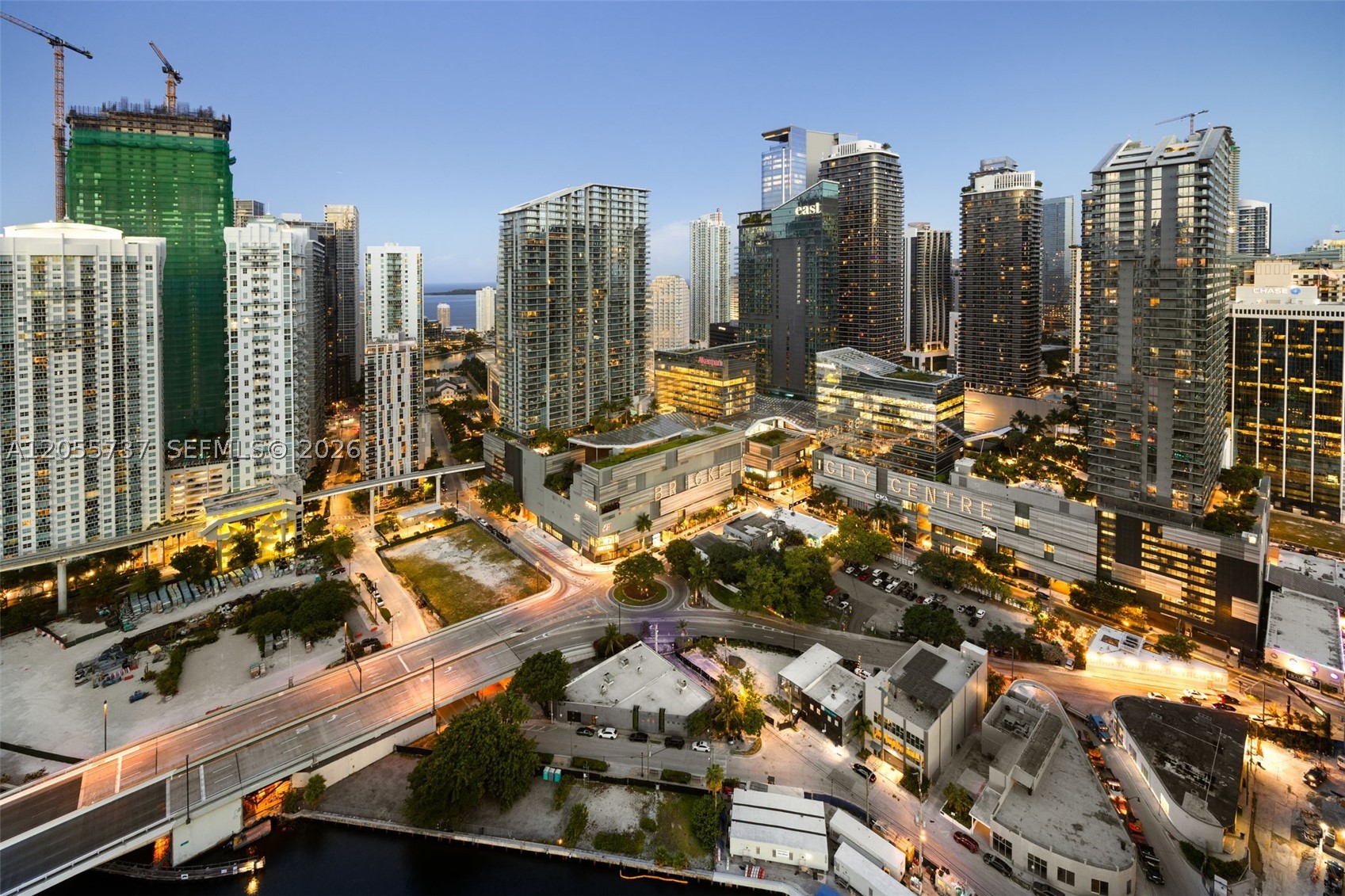 92 SW 3rd St #3901, Miami FL 33130