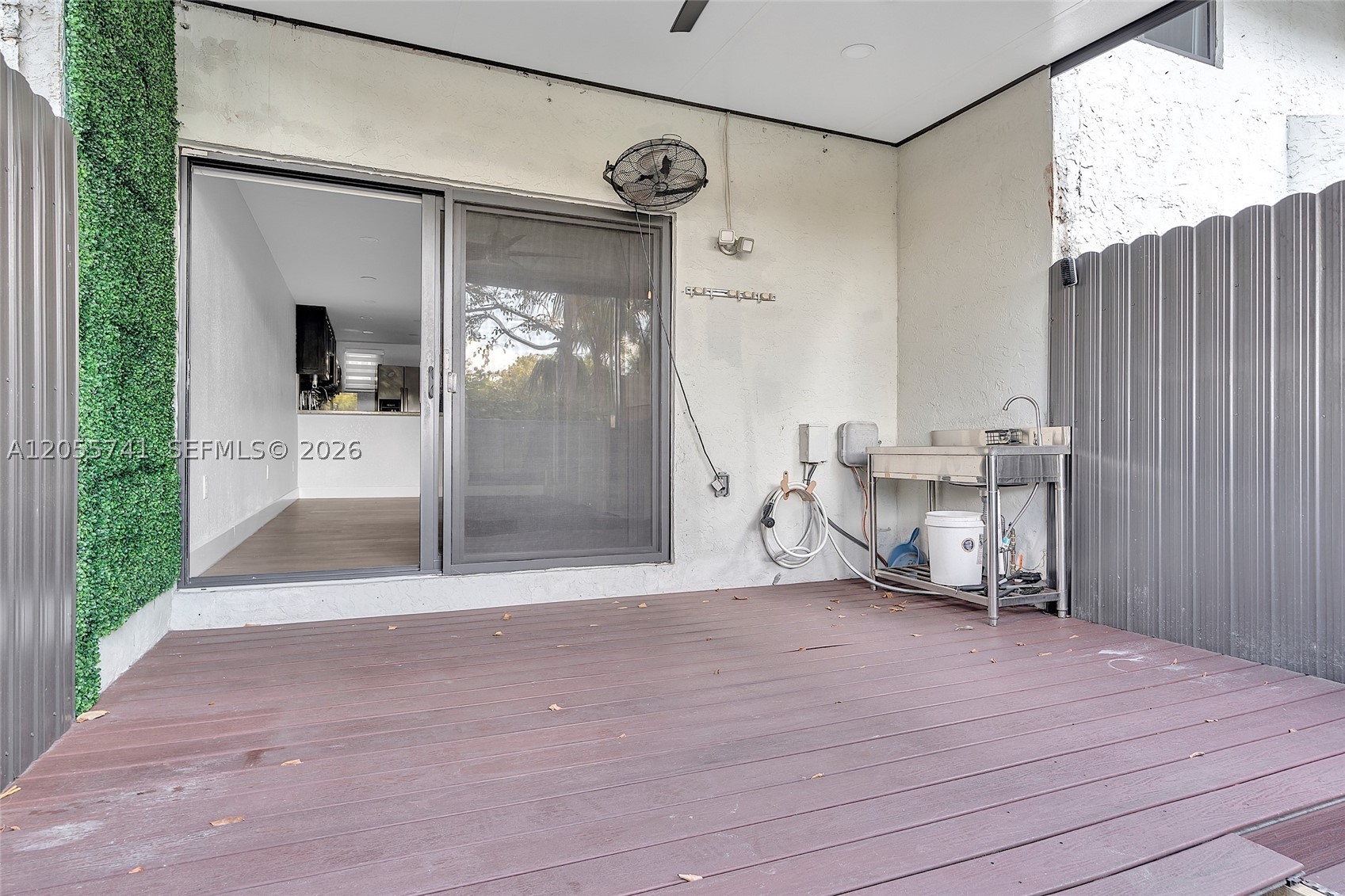 1901 NW S River Dr #28C, Miami FL 33125