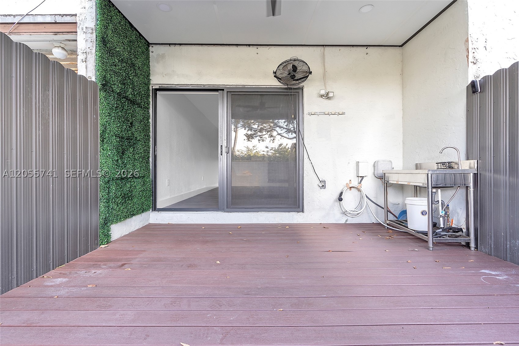 1901 NW S River Dr #28C, Miami FL 33125