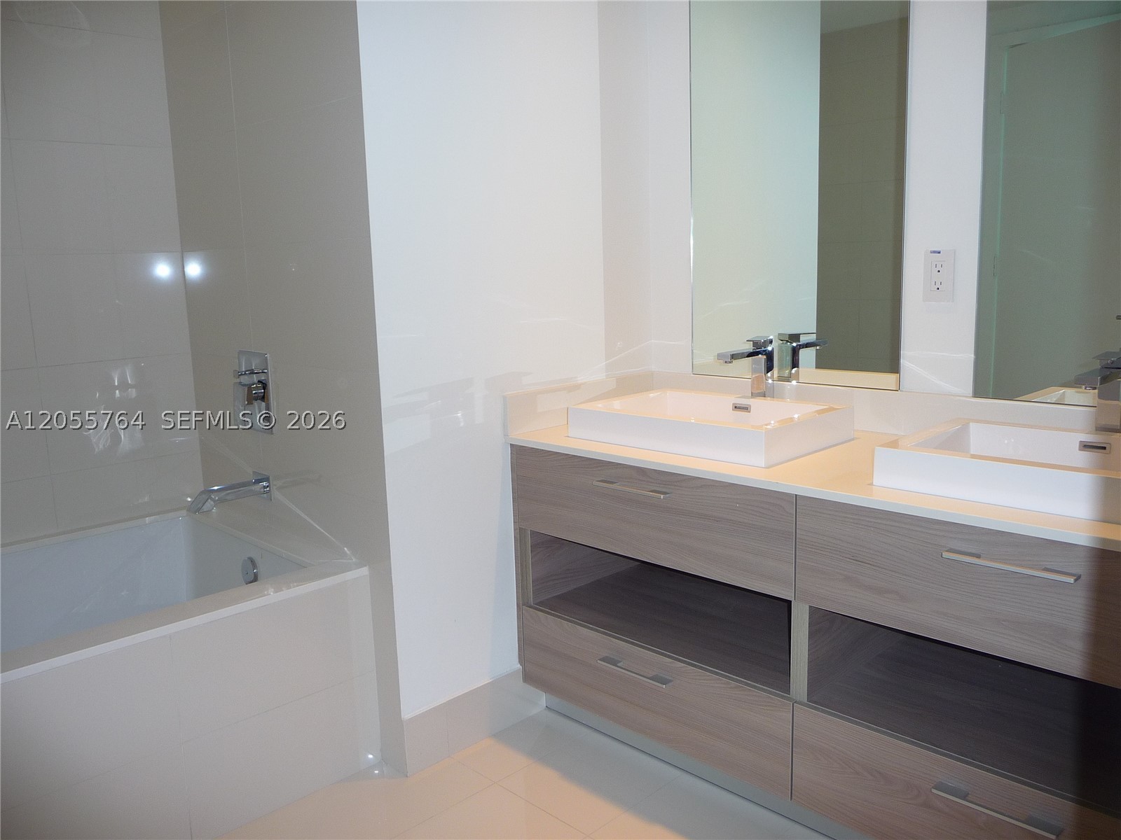 1300 S Miami Ave #3503, Miami FL 33130