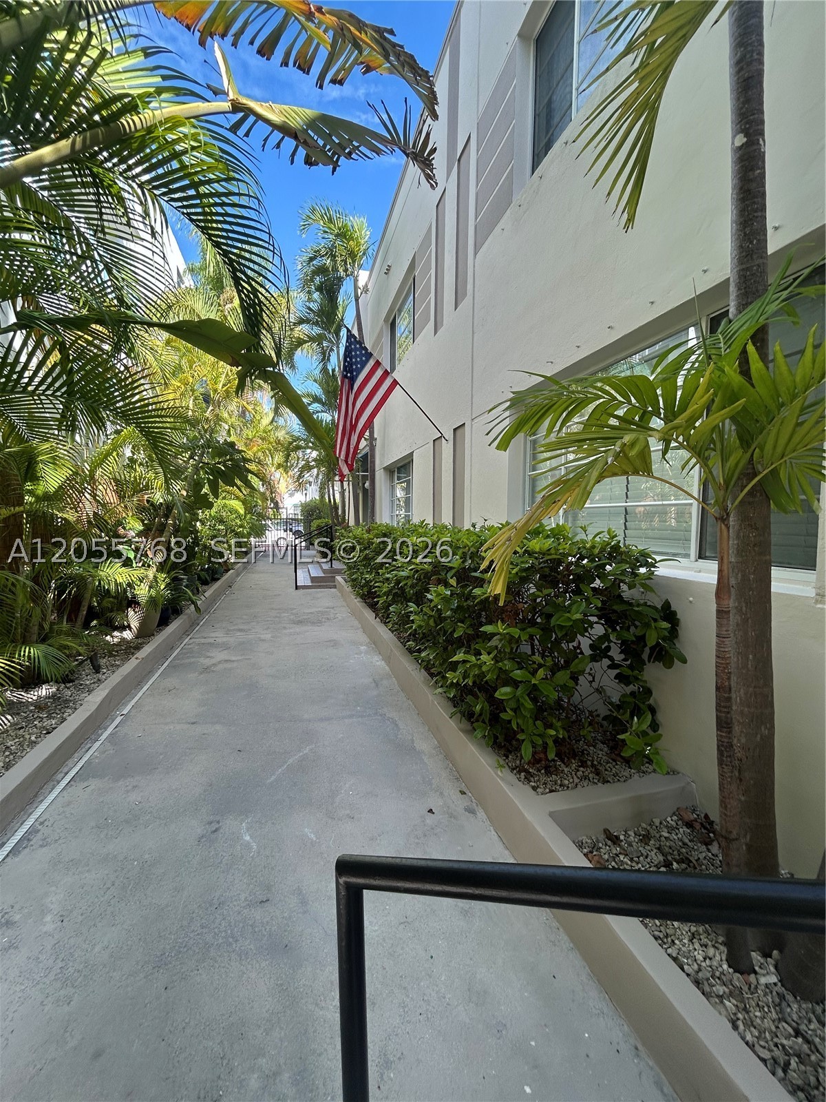 345 Collins Ave #4, Miami Beach FL 33139