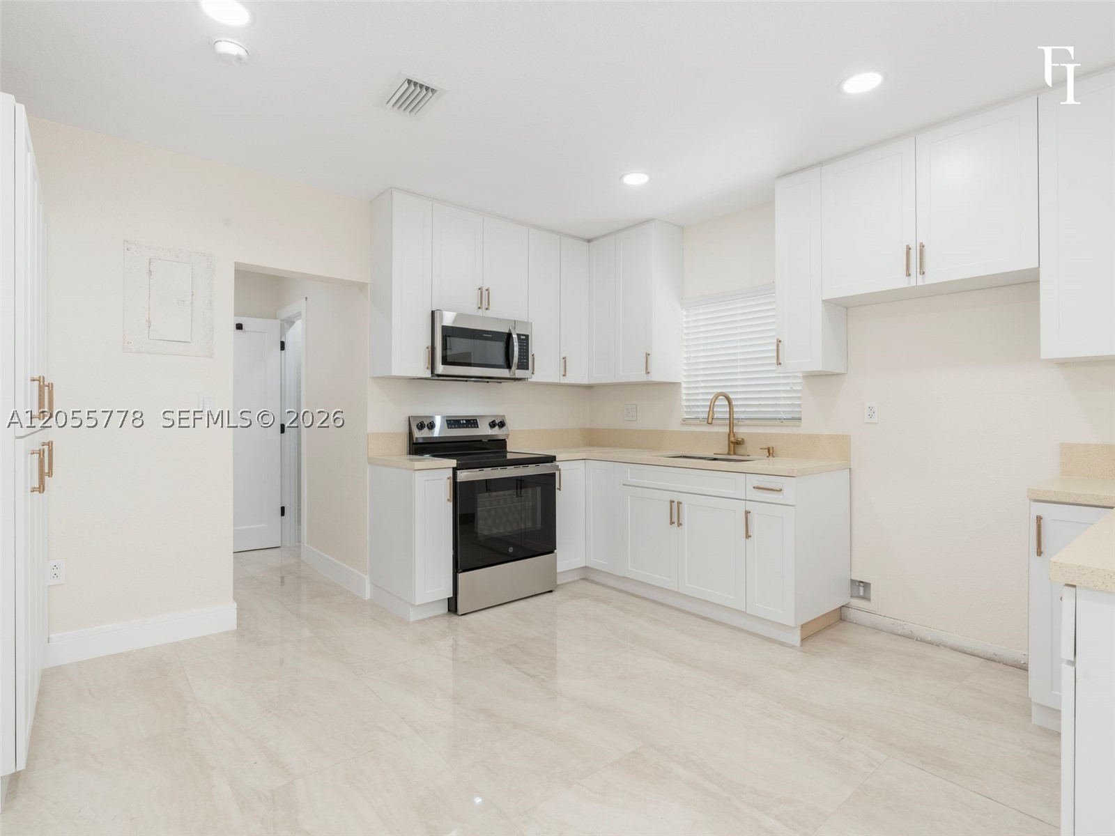 3228 NW 11th Ave, Miami FL 33127