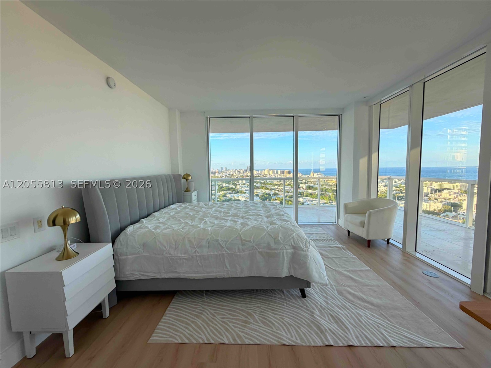 450 Alton Rd #2610, Miami Beach FL 33139