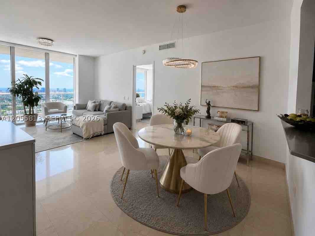 450 Alton Rd #2610, Miami Beach FL 33139