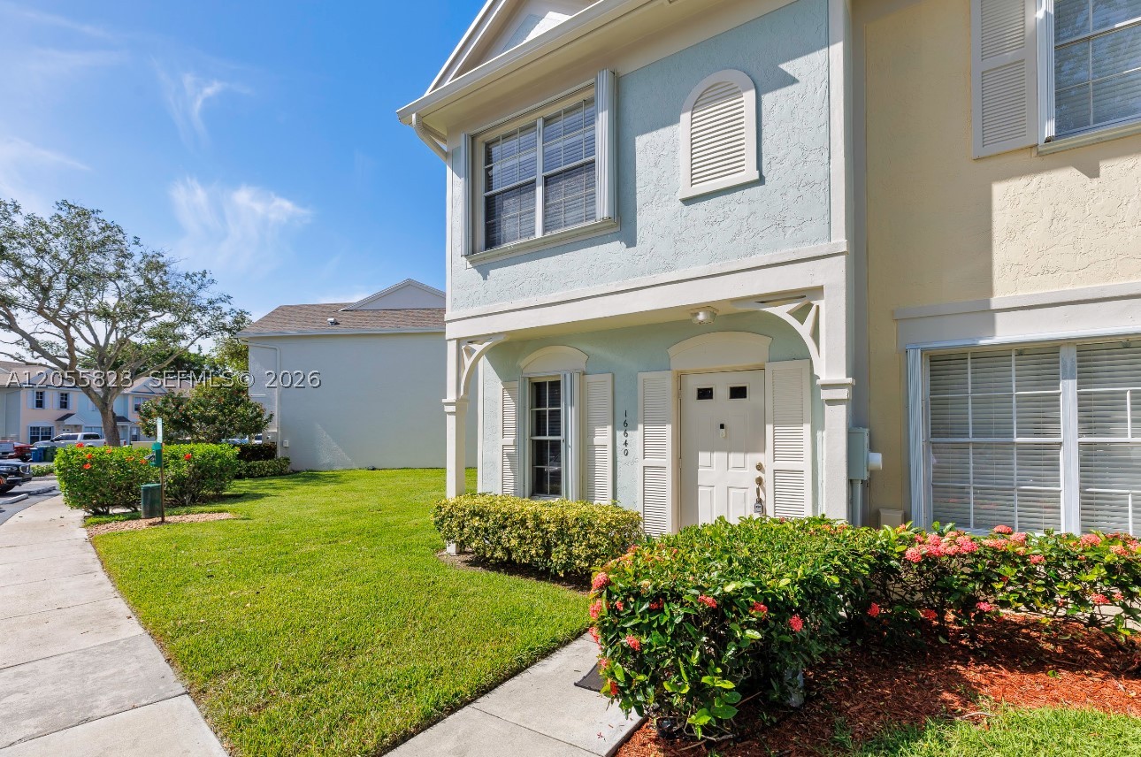 16640 Hemingway Dr #16640, Weston FL 33326