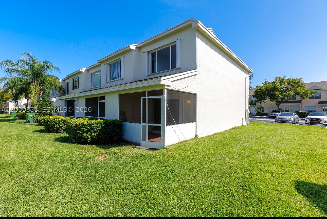16640 Hemingway Dr #16640, Weston FL 33326
