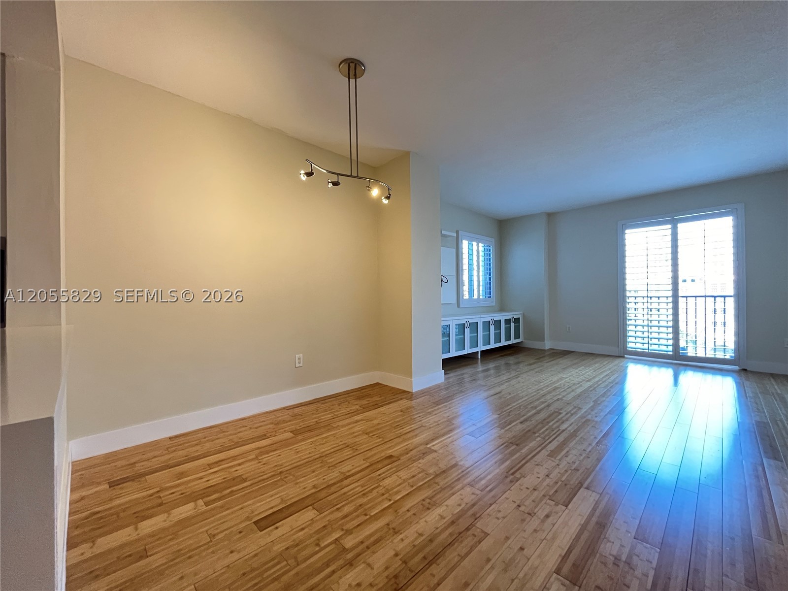 10 Aragon Ave #614, Coral Gables FL 33134