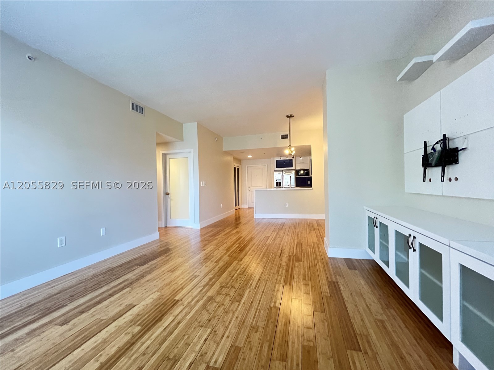 10 Aragon Ave #614, Coral Gables FL 33134