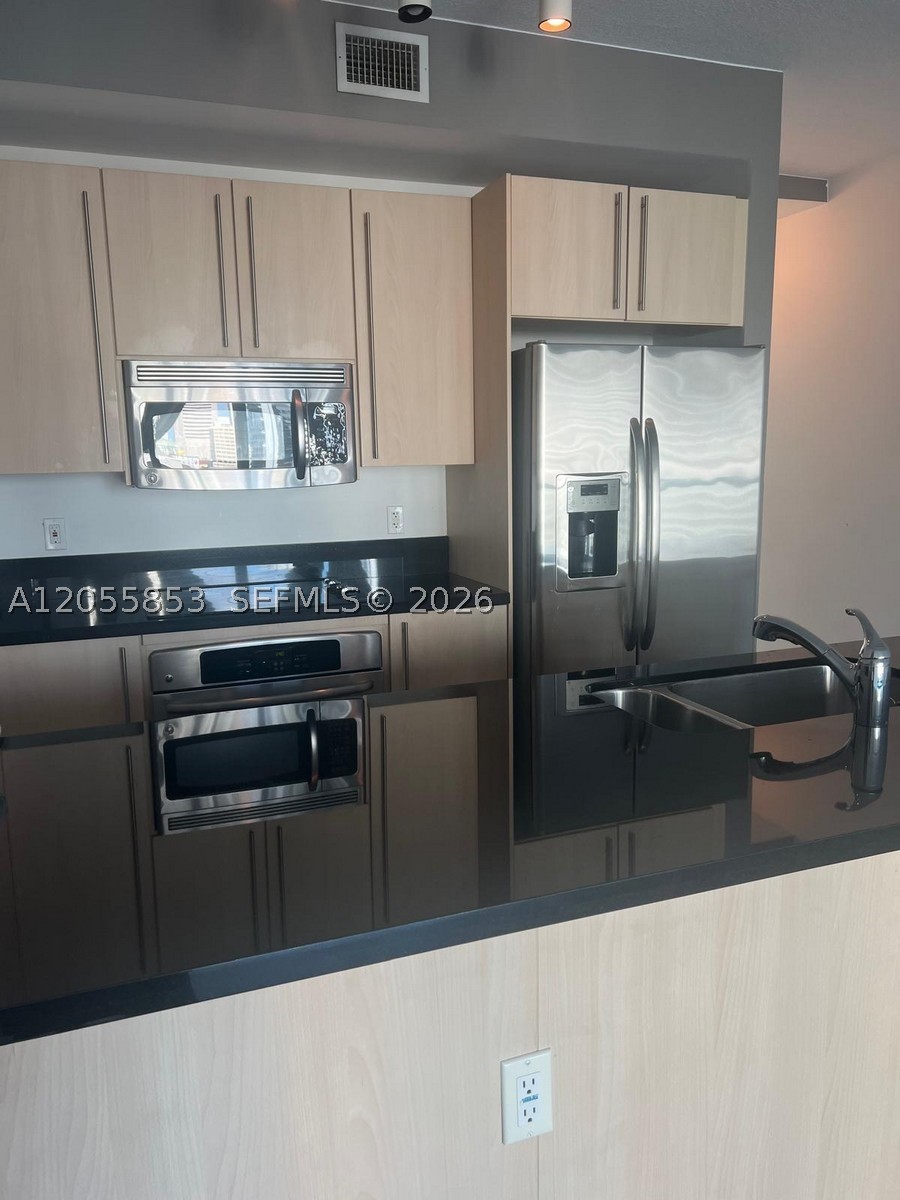 79 SW 12th St #1511-S, Miami FL 33130