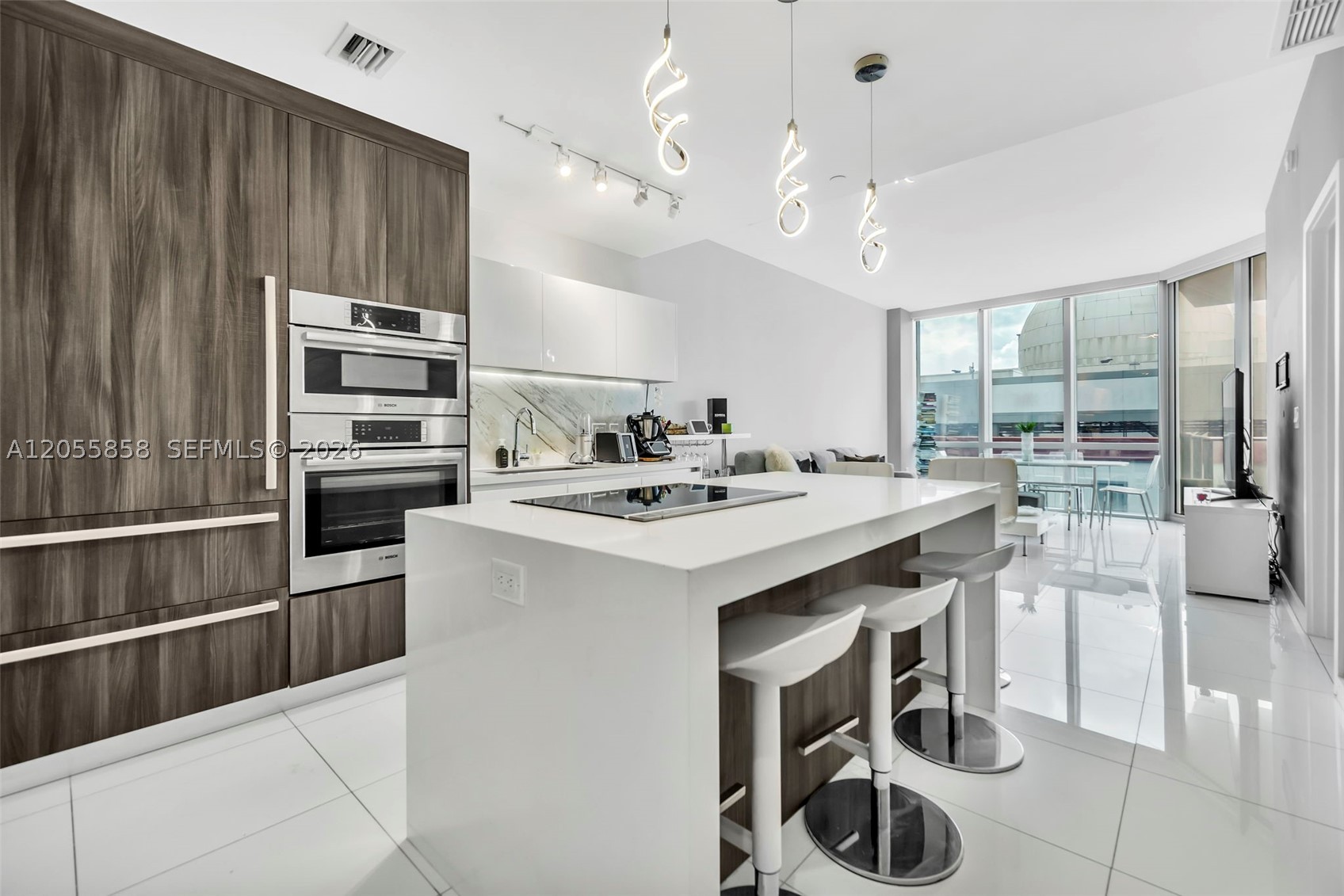 851 NE 1st Ave #806, Miami FL 33132