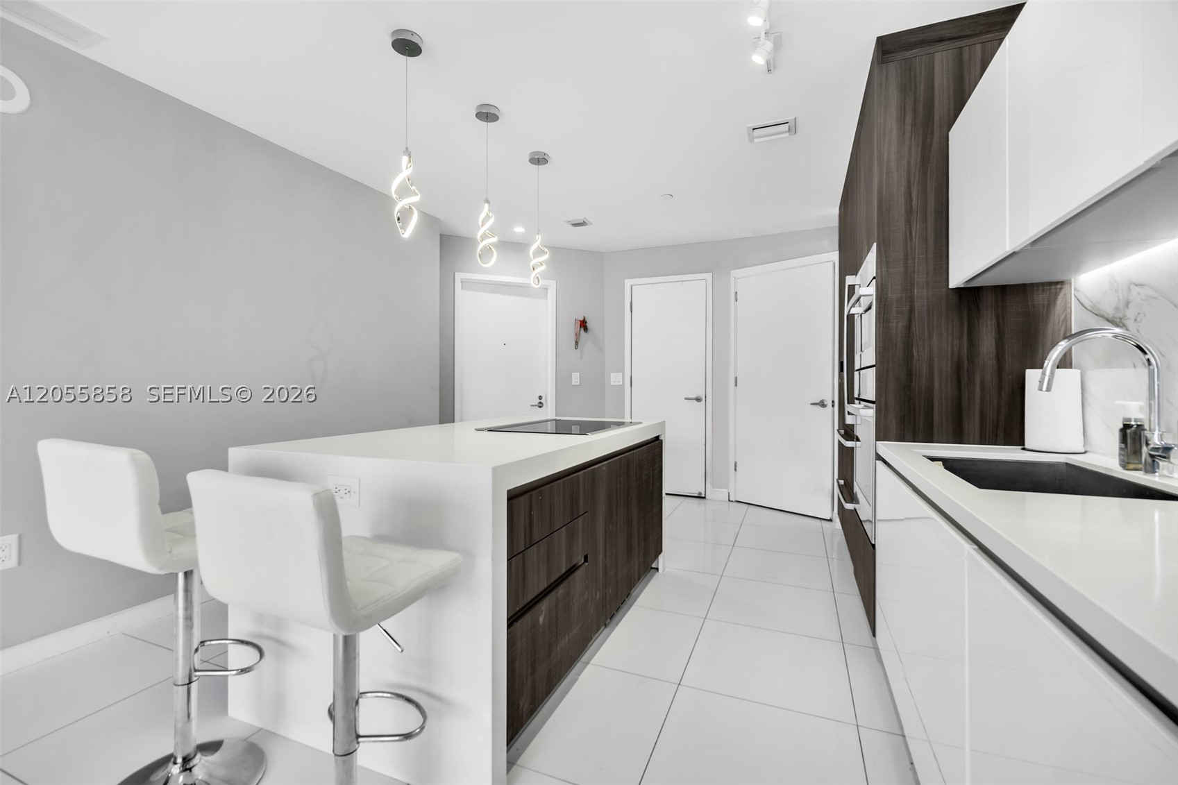 851 NE 1st Ave #806, Miami FL 33132