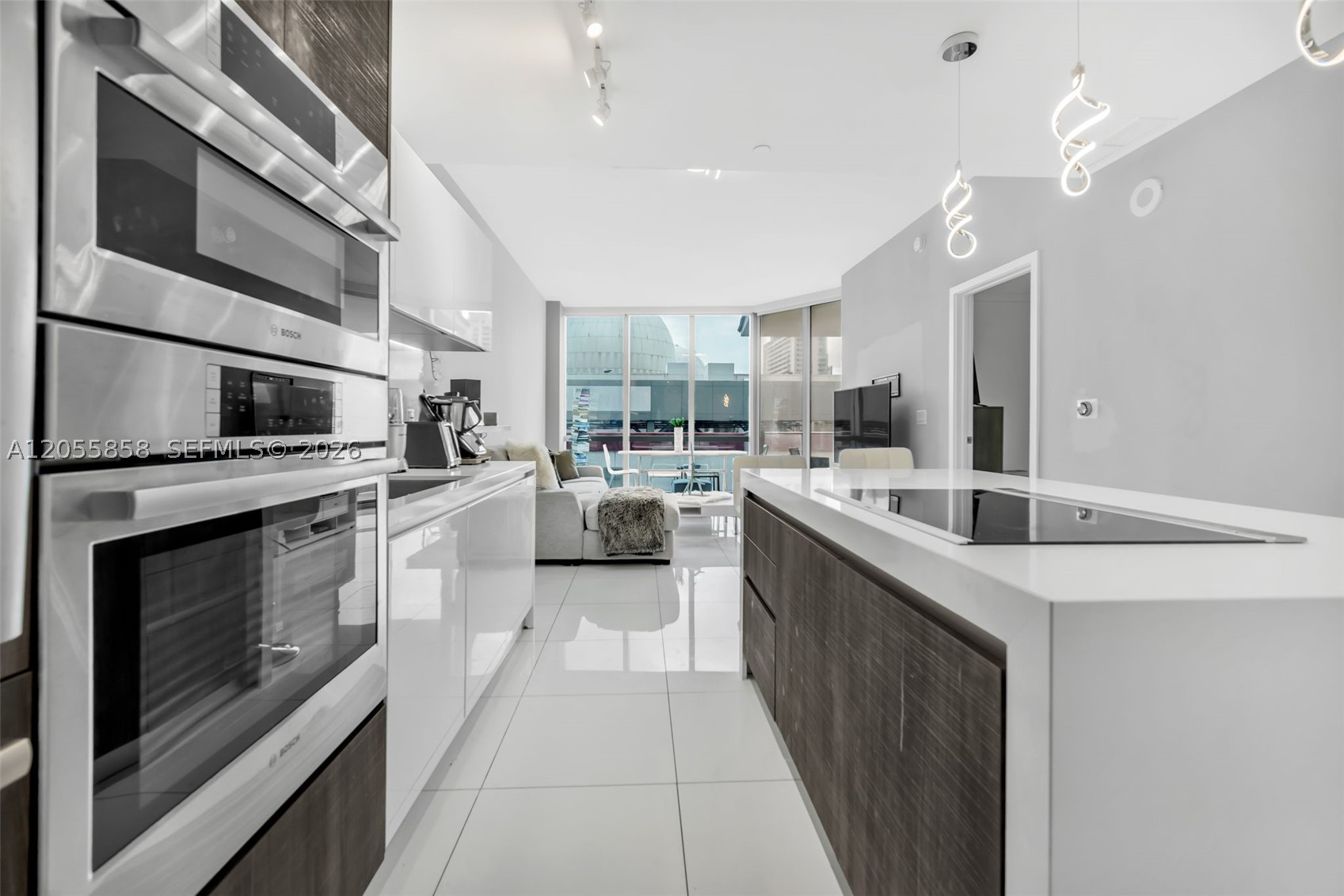 851 NE 1st Ave #806, Miami FL 33132