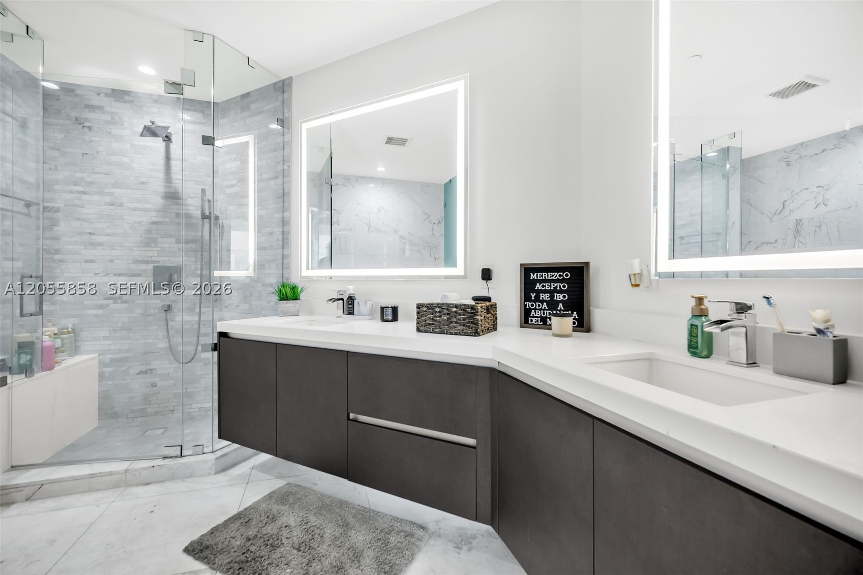 851 NE 1st Ave #806, Miami FL 33132