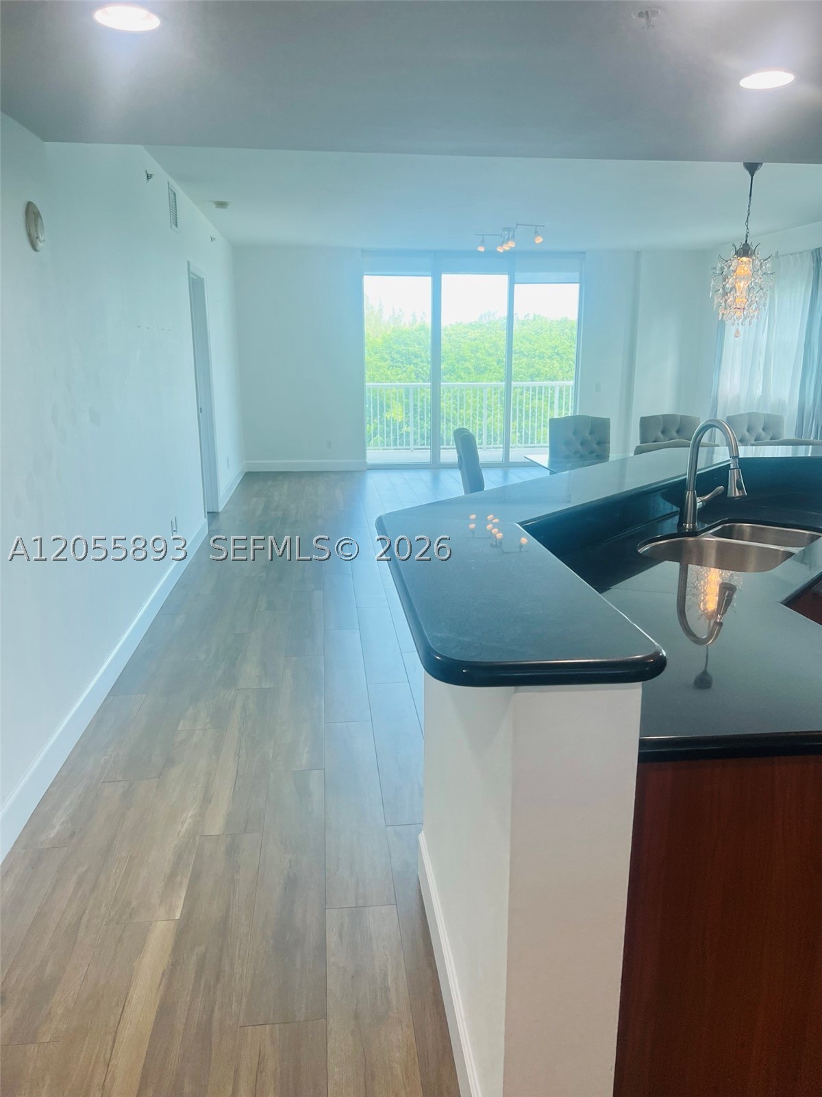 14951 Royal Oaks Ln #409, North Miami FL 33181