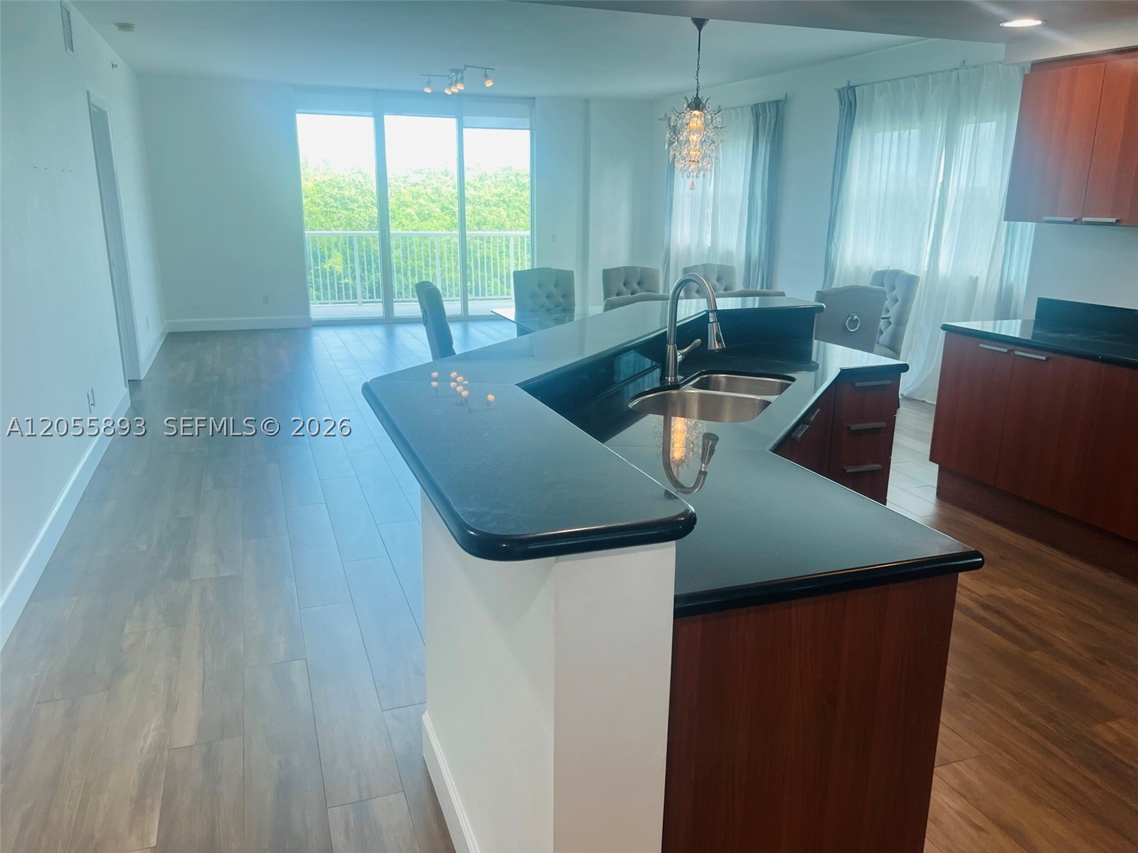 14951 Royal Oaks Ln #409, North Miami FL 33181