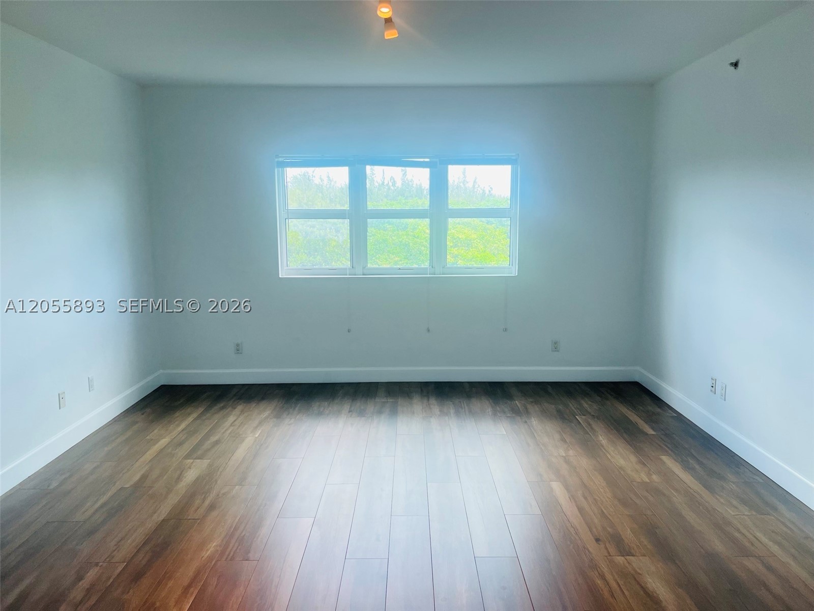 14951 Royal Oaks Ln #409, North Miami FL 33181