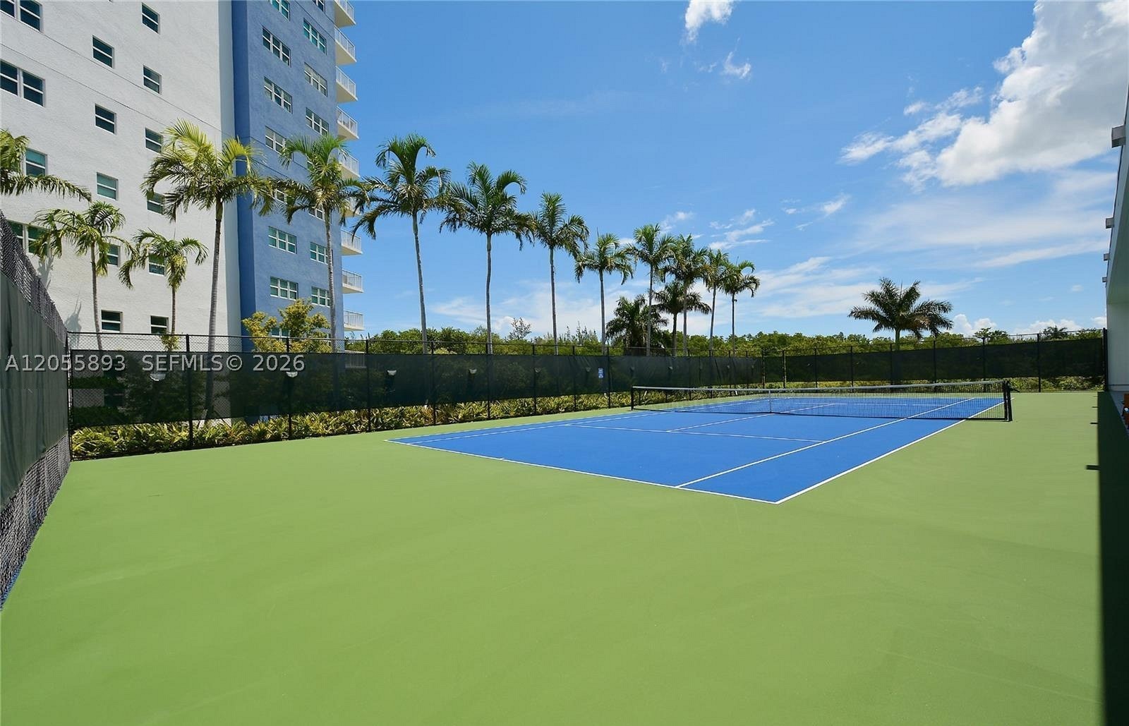 14951 Royal Oaks Ln #409, North Miami FL 33181