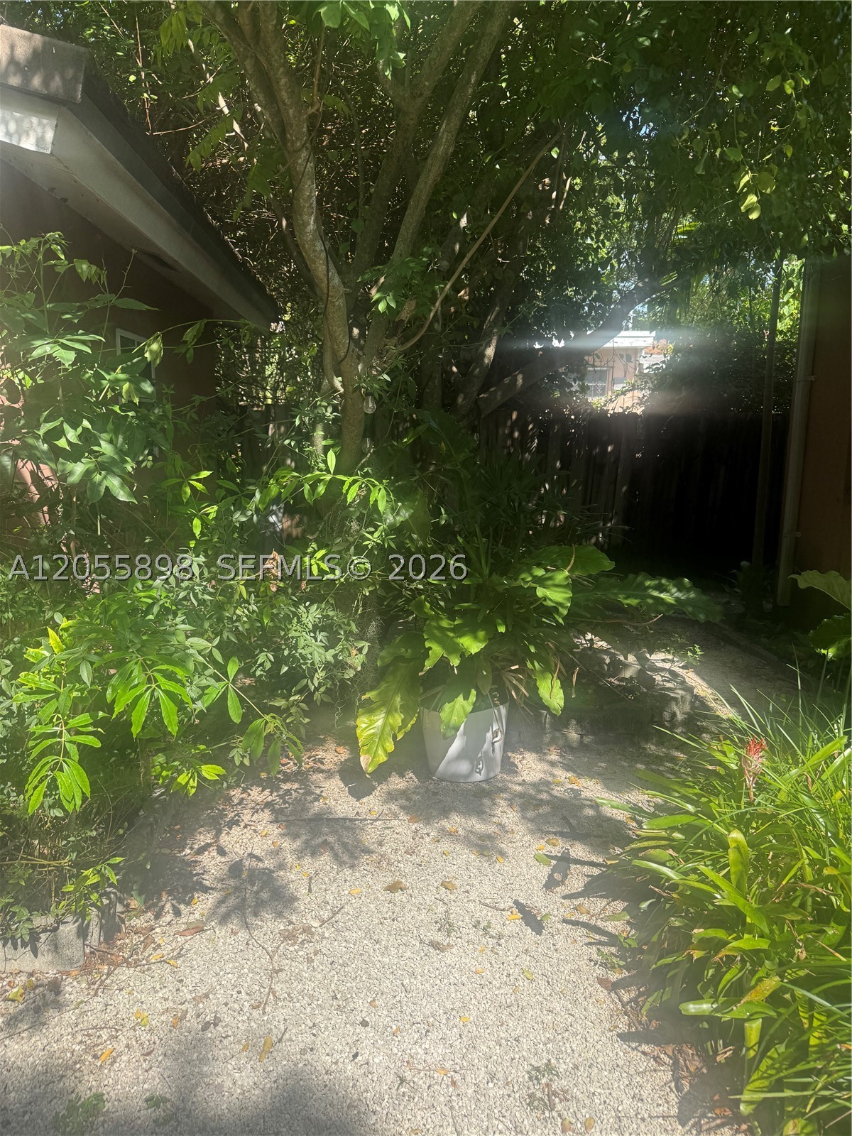 3611 SW 21st St, Miami FL 33145