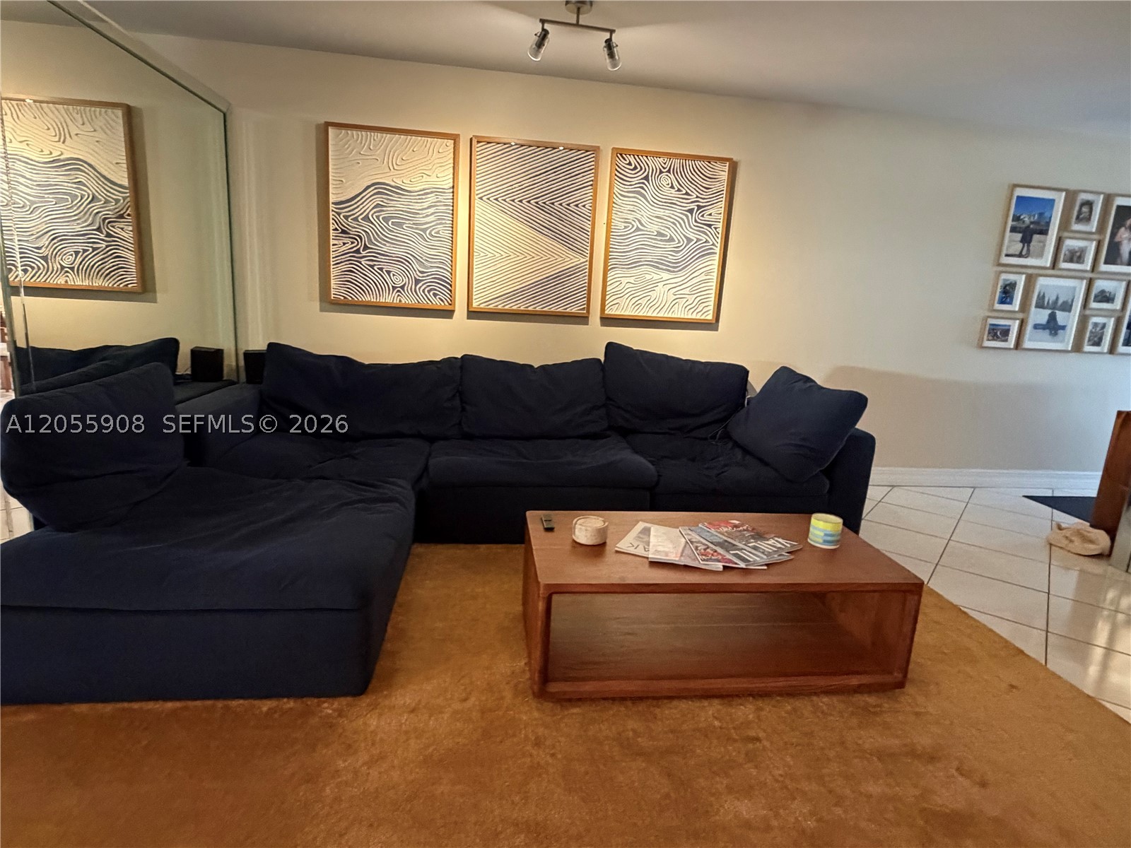 6932 Crown Gate Dr, Miami Lakes FL 33014