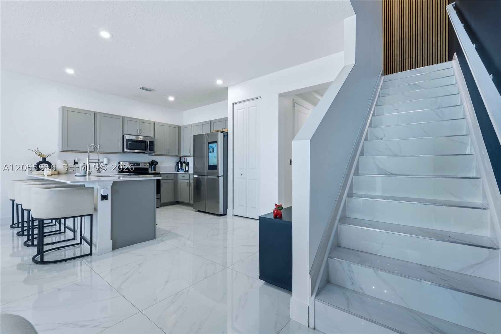 4307 Bradbury Ct, Riviera Beach FL 33410