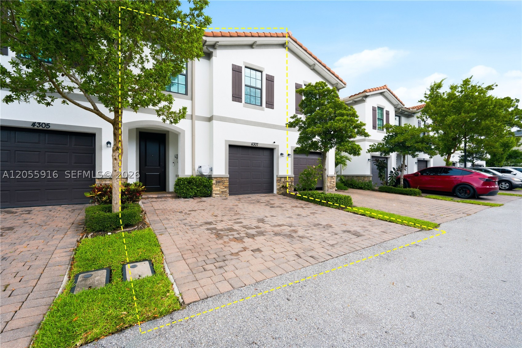 4307 Bradbury Ct, Riviera Beach FL 33410