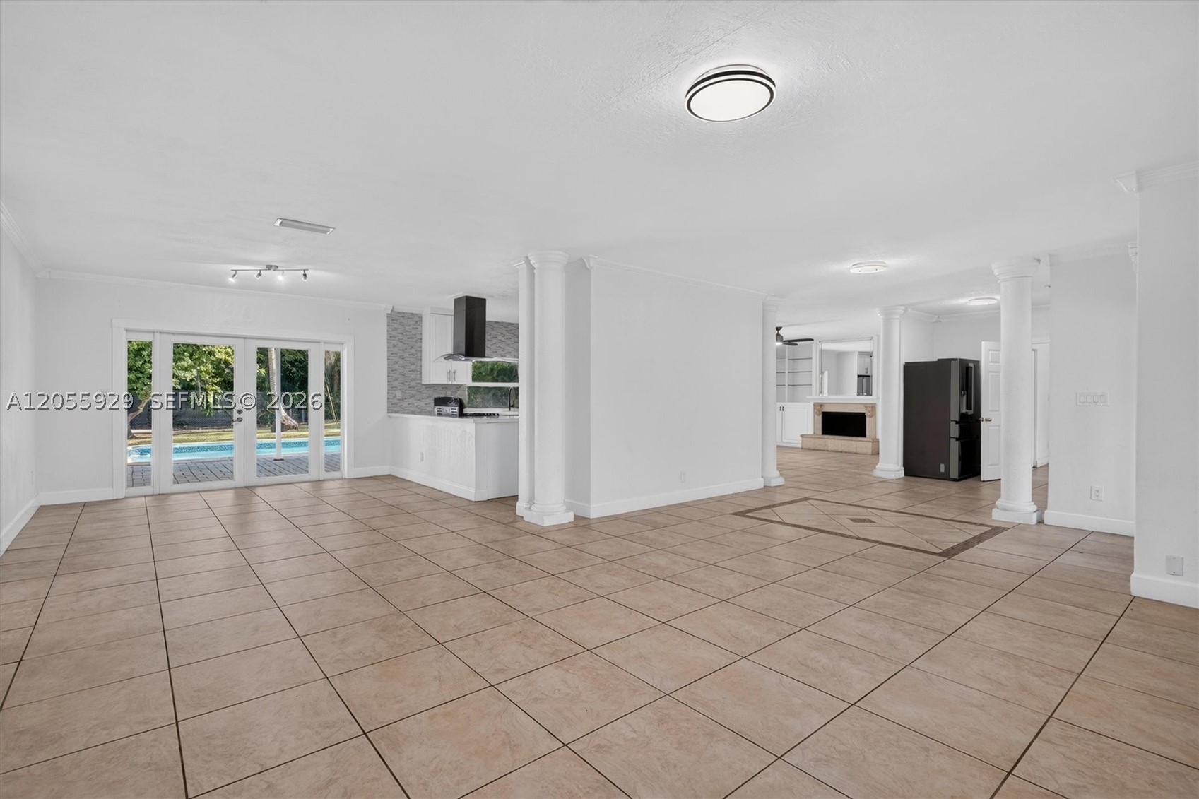 8220 SW 152nd St #0, Palmetto Bay FL 33157