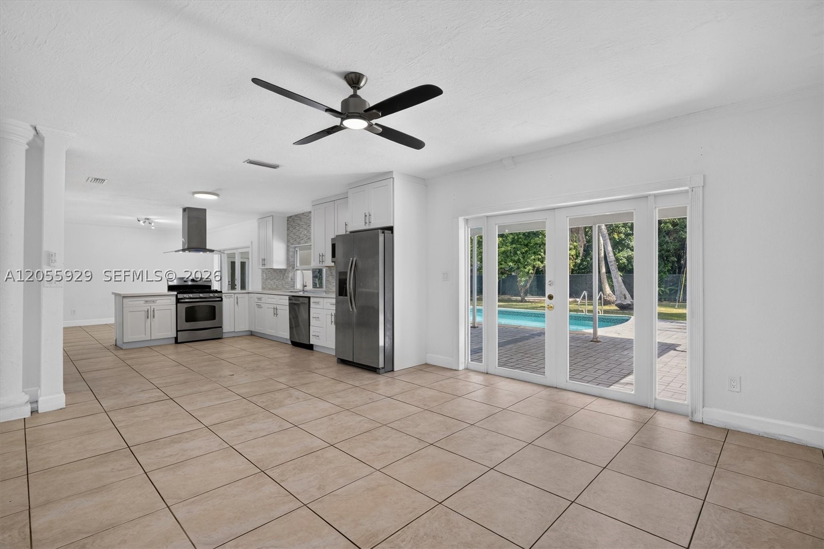 8220 SW 152nd St #0, Palmetto Bay FL 33157