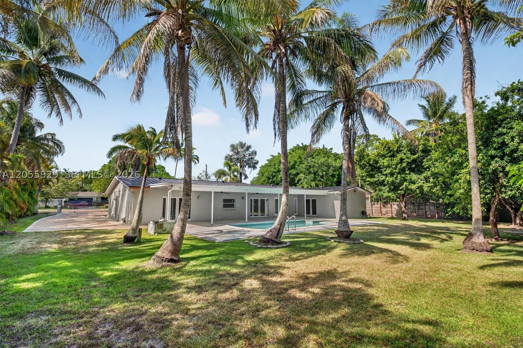 8220 SW 152nd St #0, Palmetto Bay FL 33157