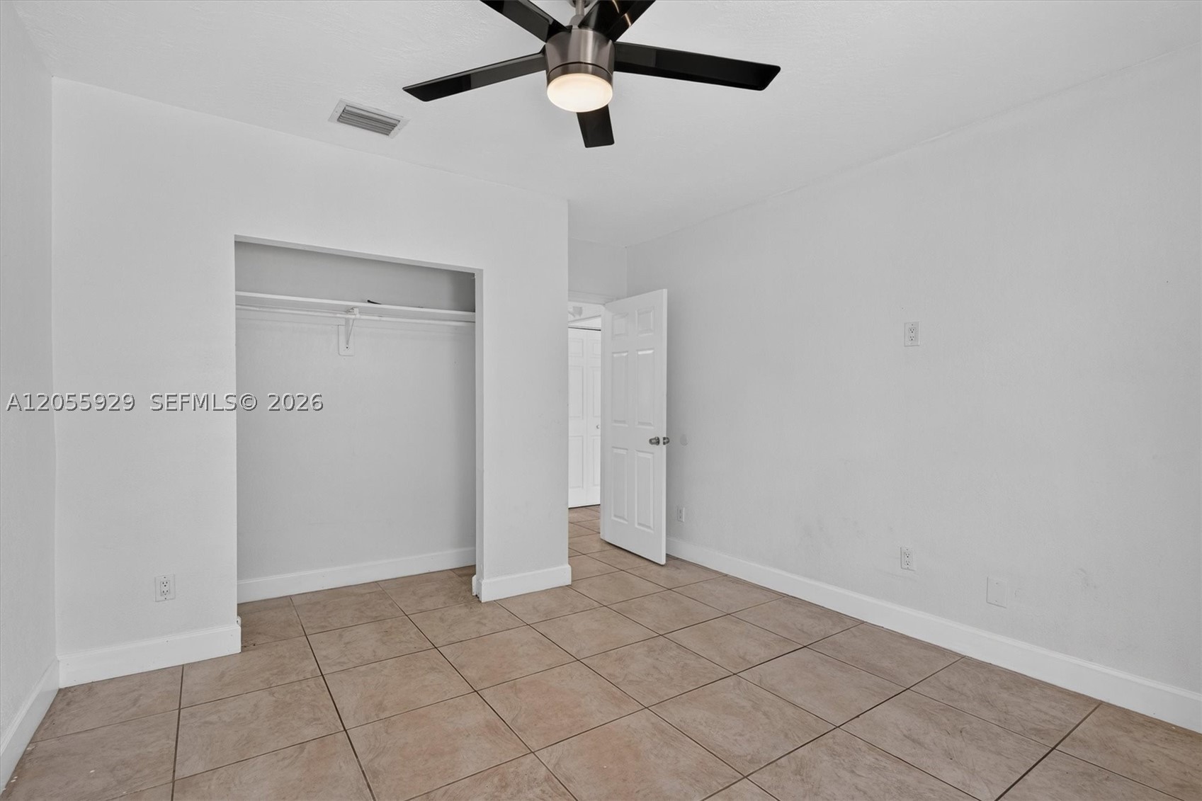 8220 SW 152nd St #0, Palmetto Bay FL 33157