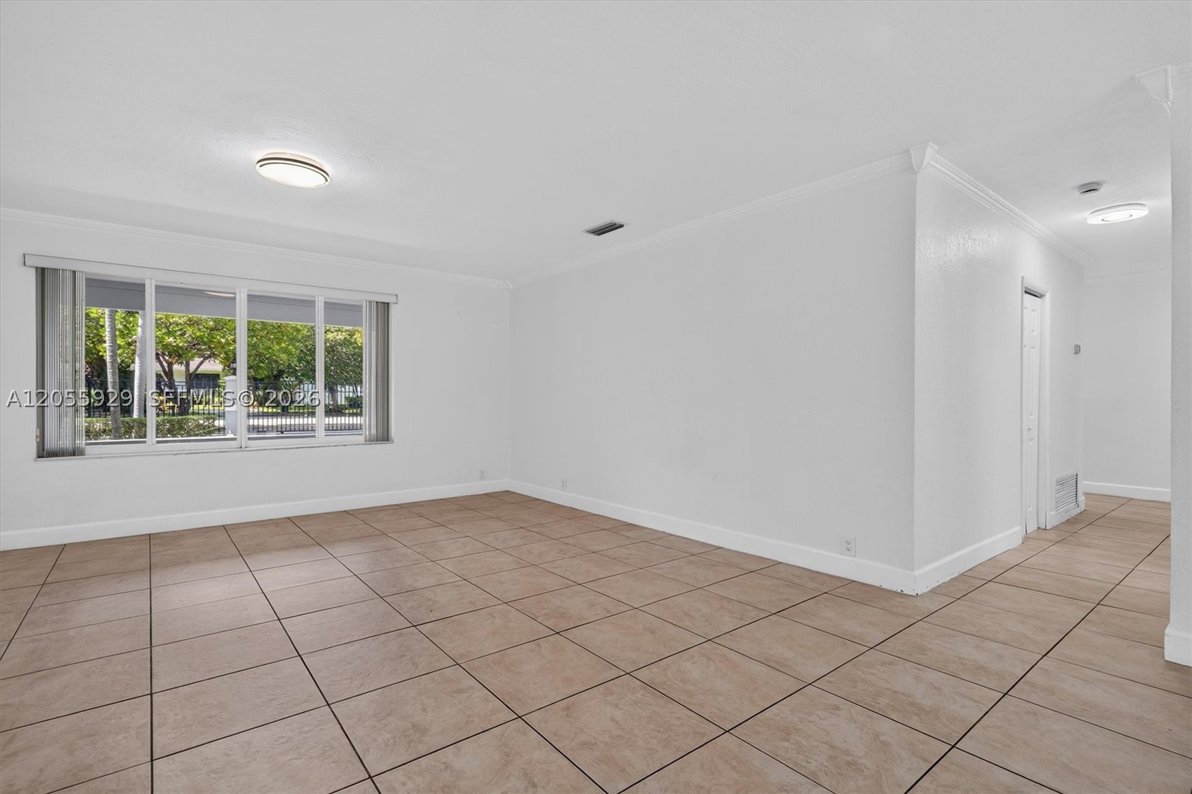8220 SW 152nd St #0, Palmetto Bay FL 33157