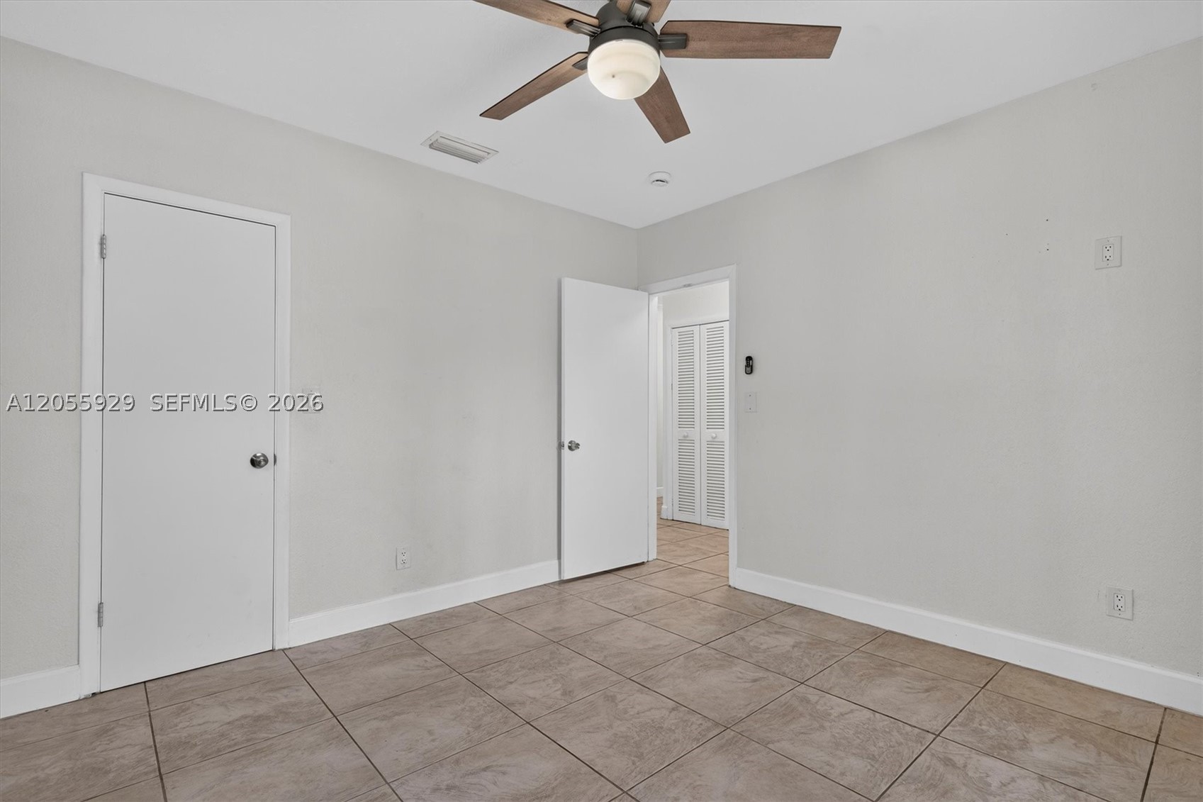 8220 SW 152nd St #0, Palmetto Bay FL 33157