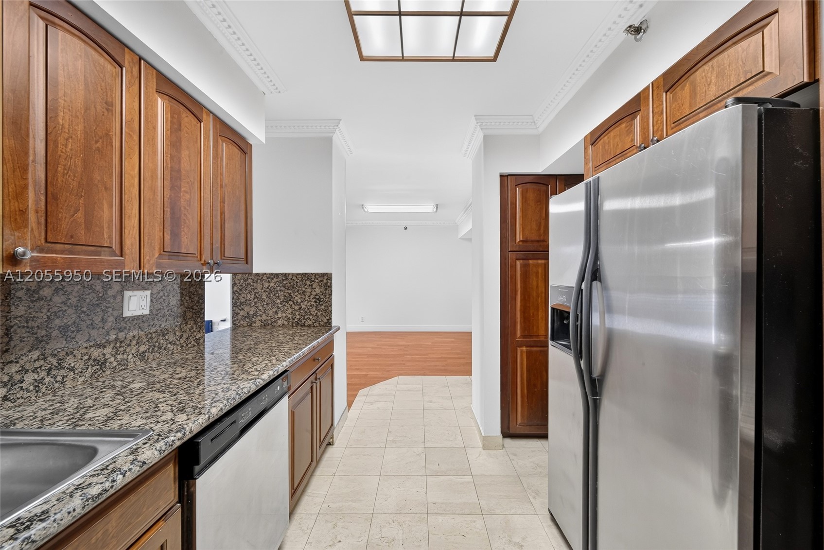 3600 Mystic Pointe Dr #310, Aventura FL 33180