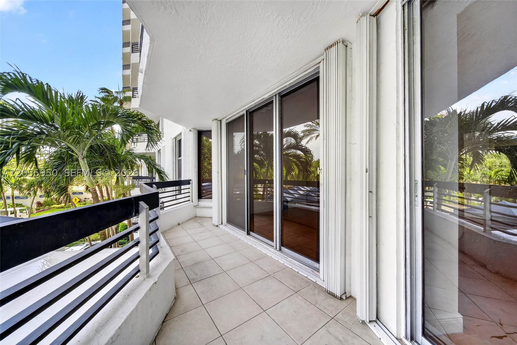 3600 Mystic Pointe Dr #310, Aventura FL 33180