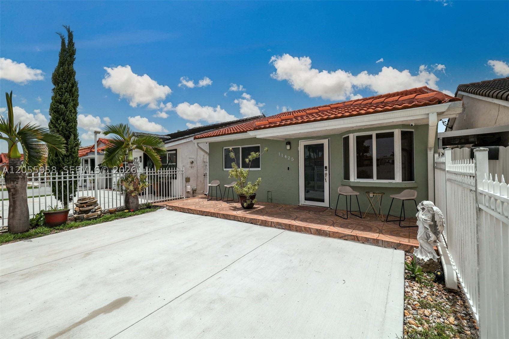 11425 NW 88th Ct, Hialeah Gardens FL 33018