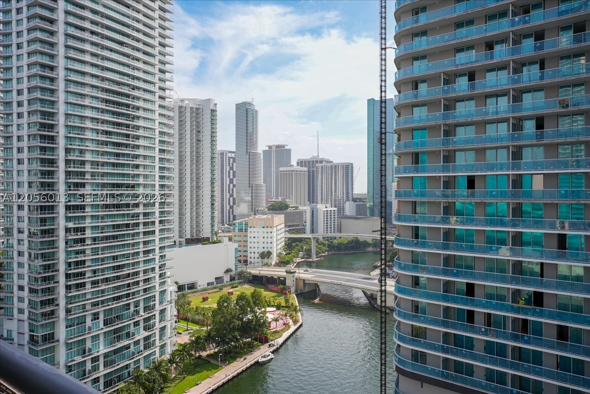 690 SW 1st Ct #2306, Miami FL 33130