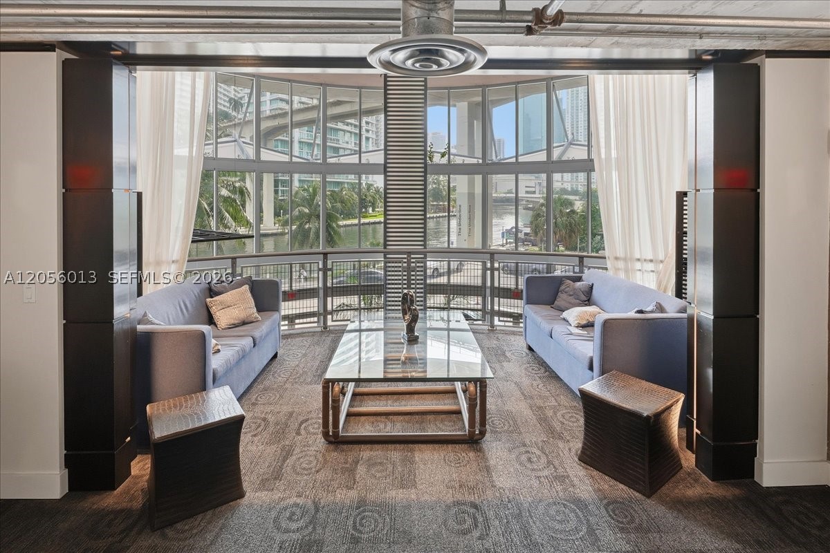 690 SW 1st Ct #2306, Miami FL 33130