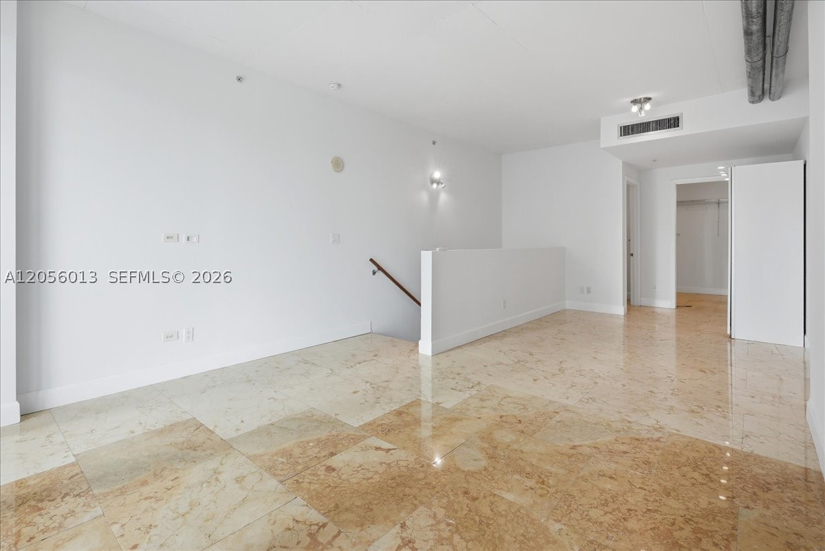 690 SW 1st Ct #2306, Miami FL 33130
