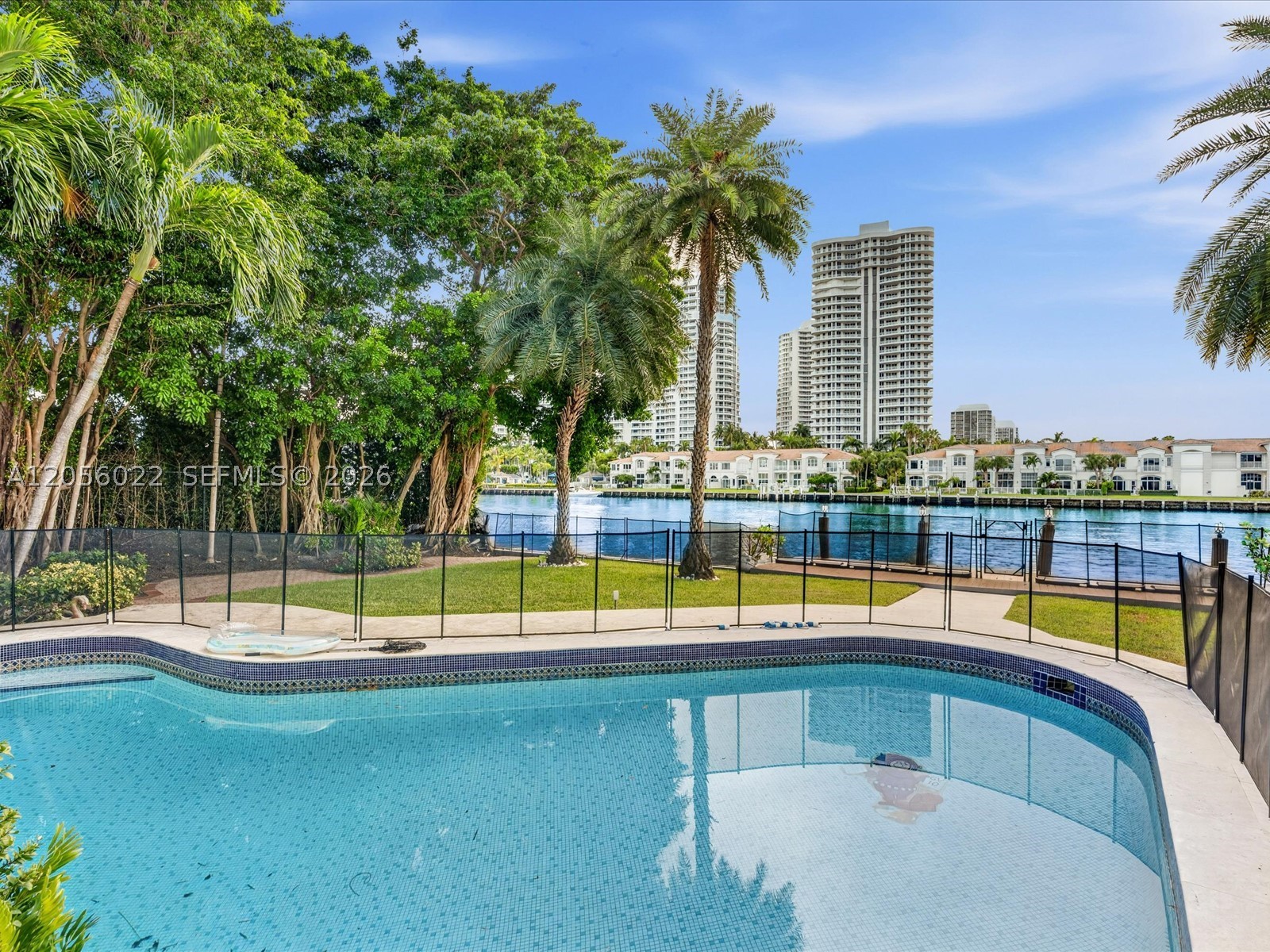 628 N Island, Golden Beach FL 33160