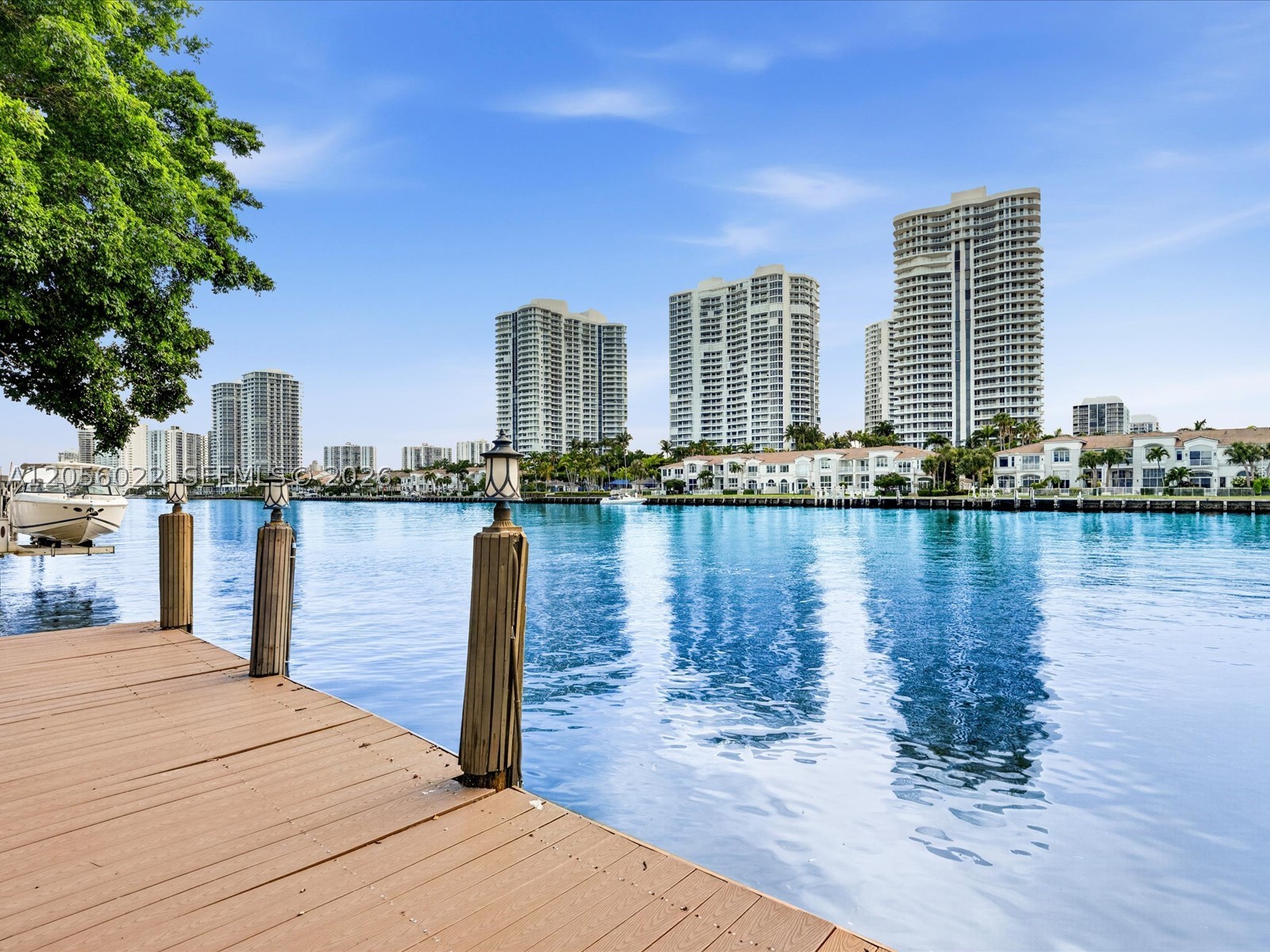 628 N Island, Golden Beach FL 33160