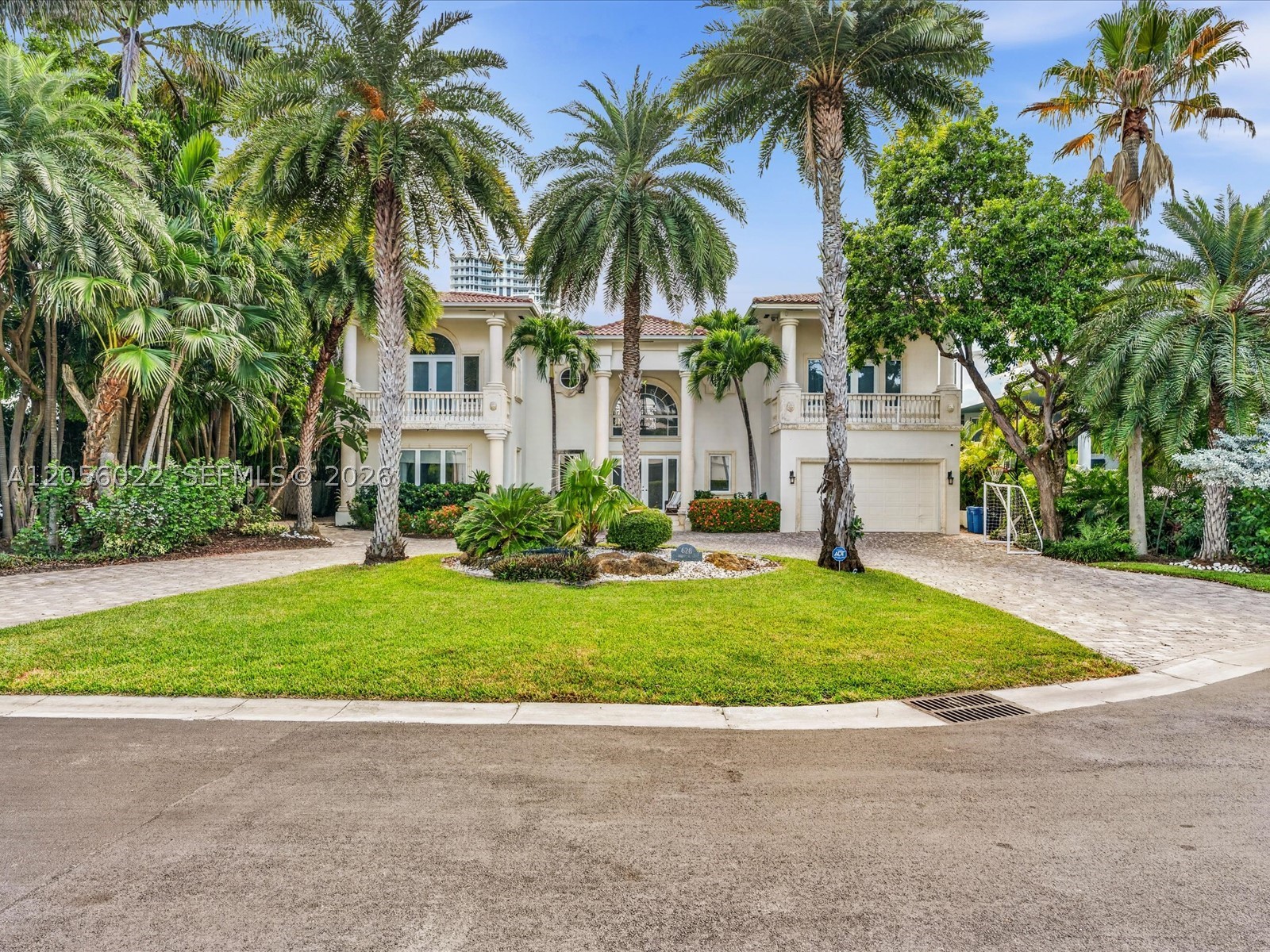 628 N Island, Golden Beach FL 33160