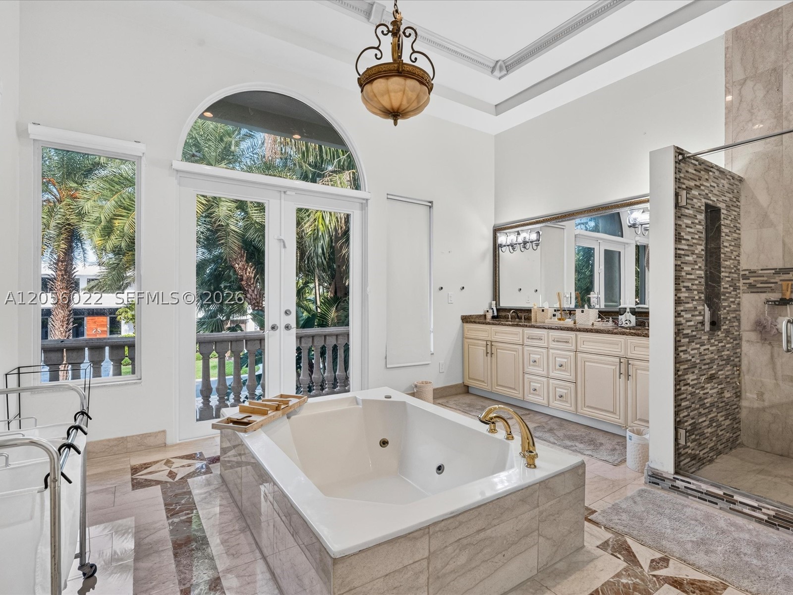 628 N Island, Golden Beach FL 33160