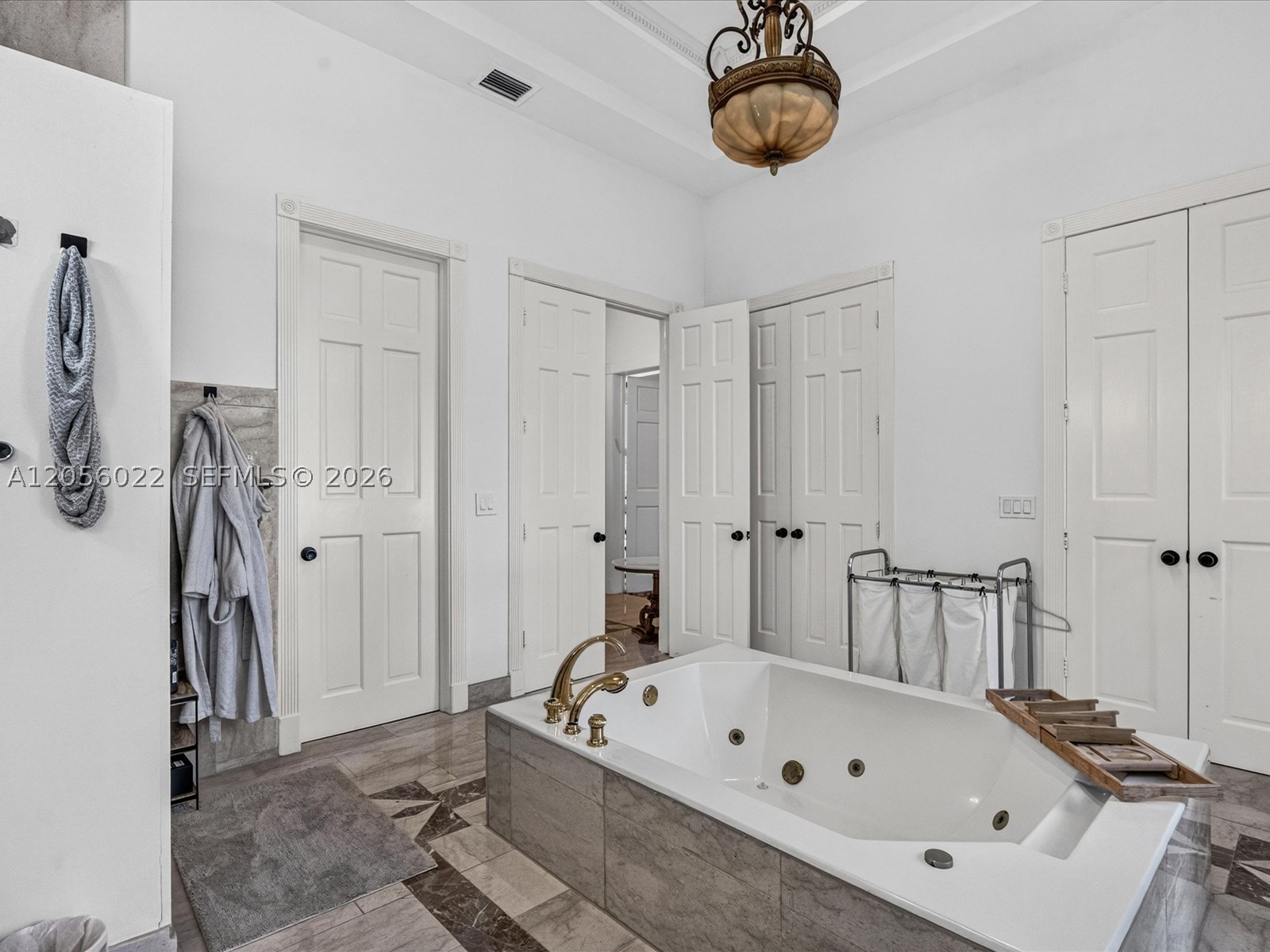 628 N Island, Golden Beach FL 33160