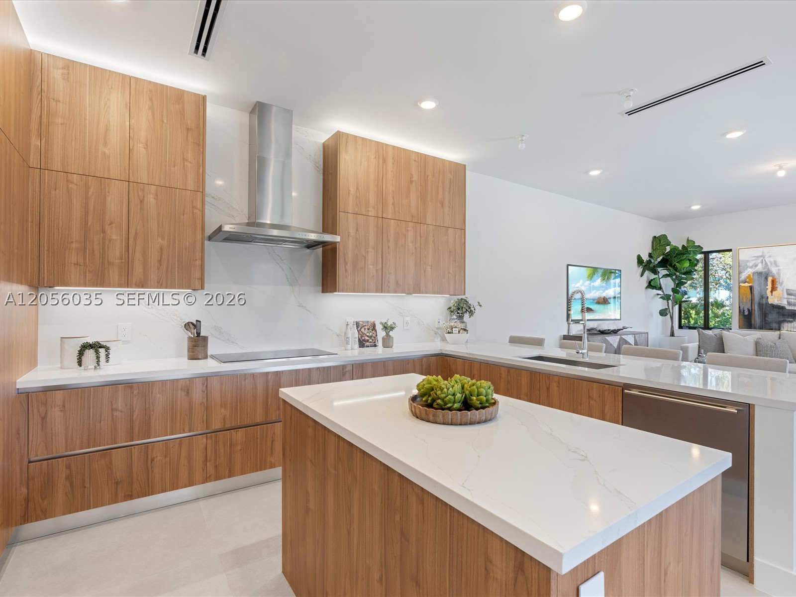 19701 NE 16 PL, Miami FL 33179