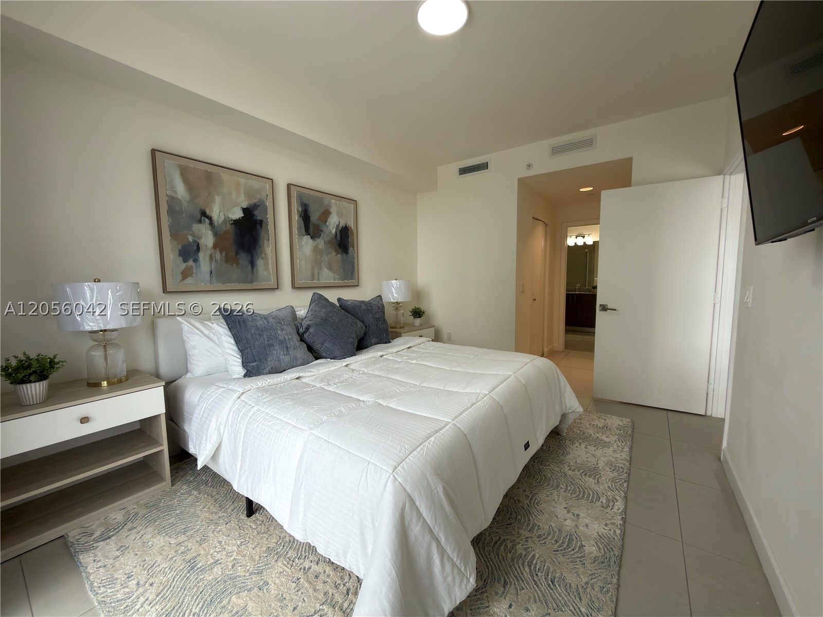 5350 NW 84th Ave #606, Doral FL 33166