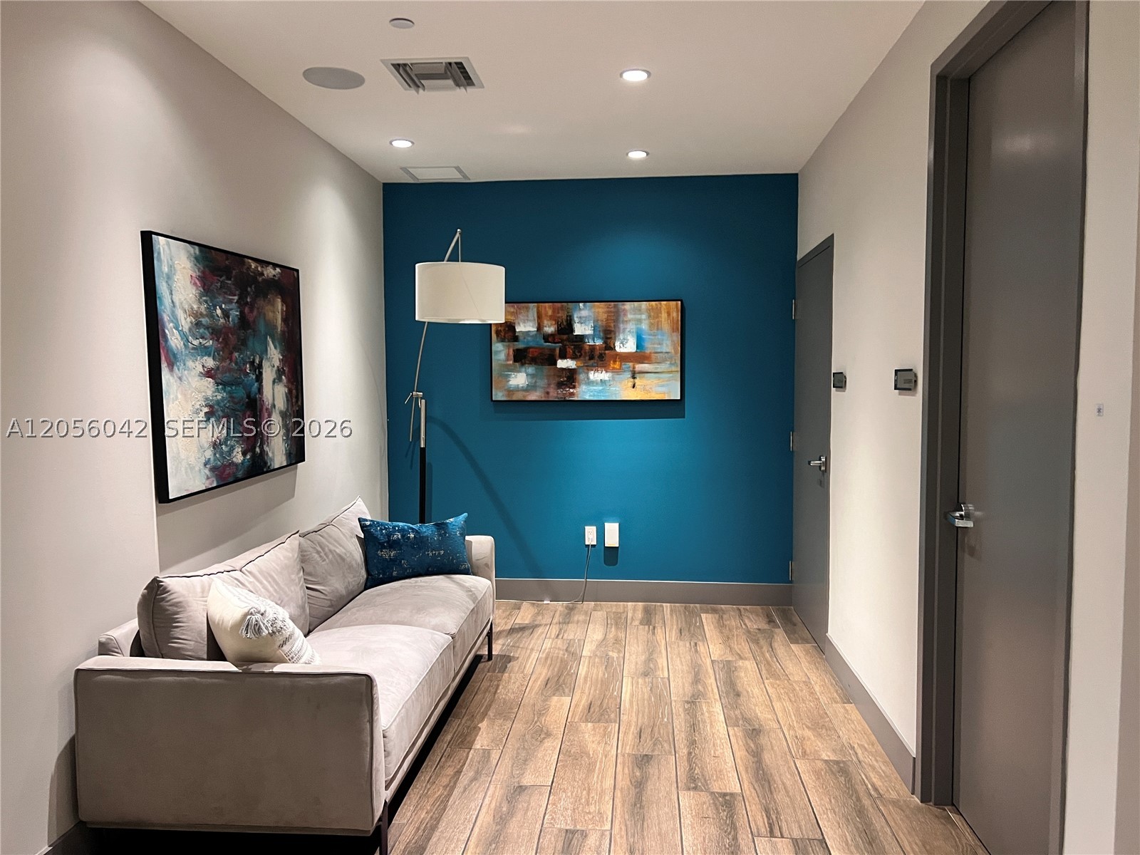 5350 NW 84th Ave #606, Doral FL 33166